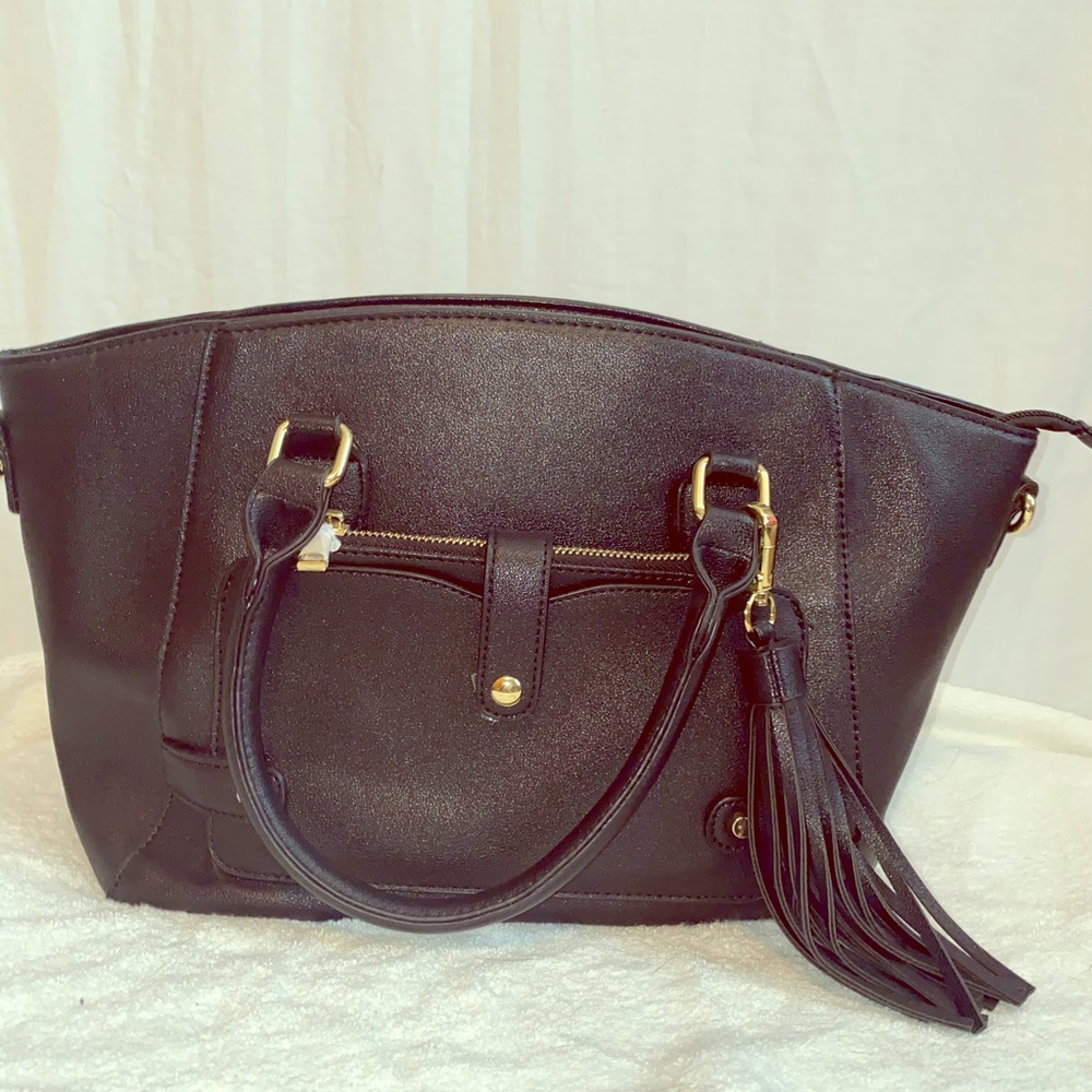 NWT: black leather purse